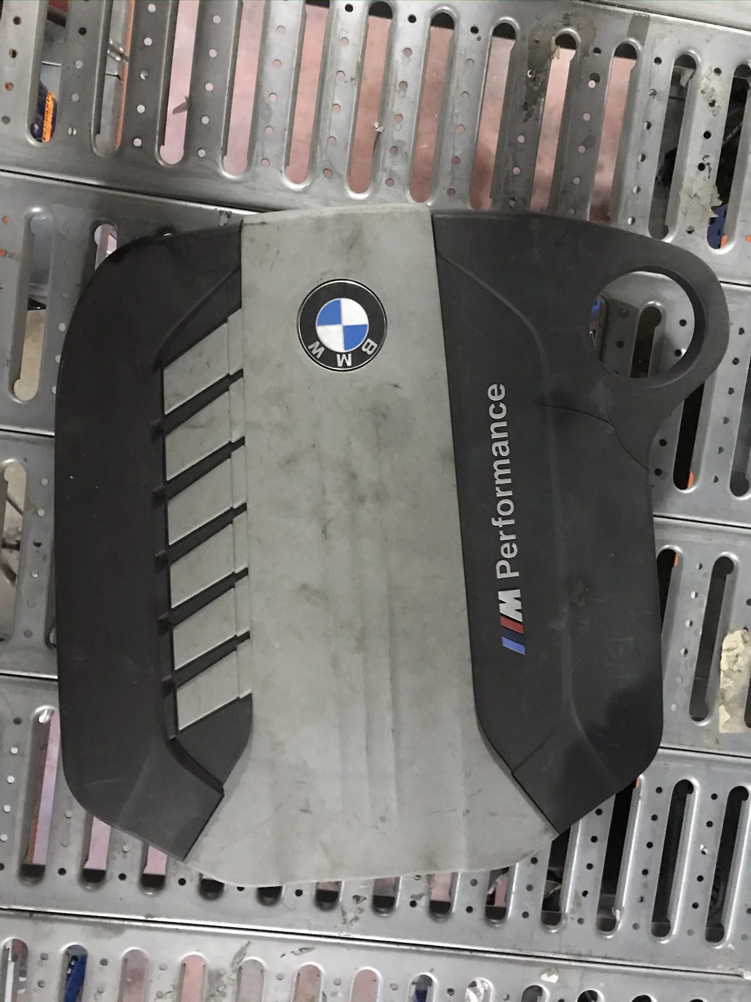 BMW M Performance Akustik Motor Üst Kapağı N57 6 Silindir M550d X5 M50d X6 M50d Orijinal